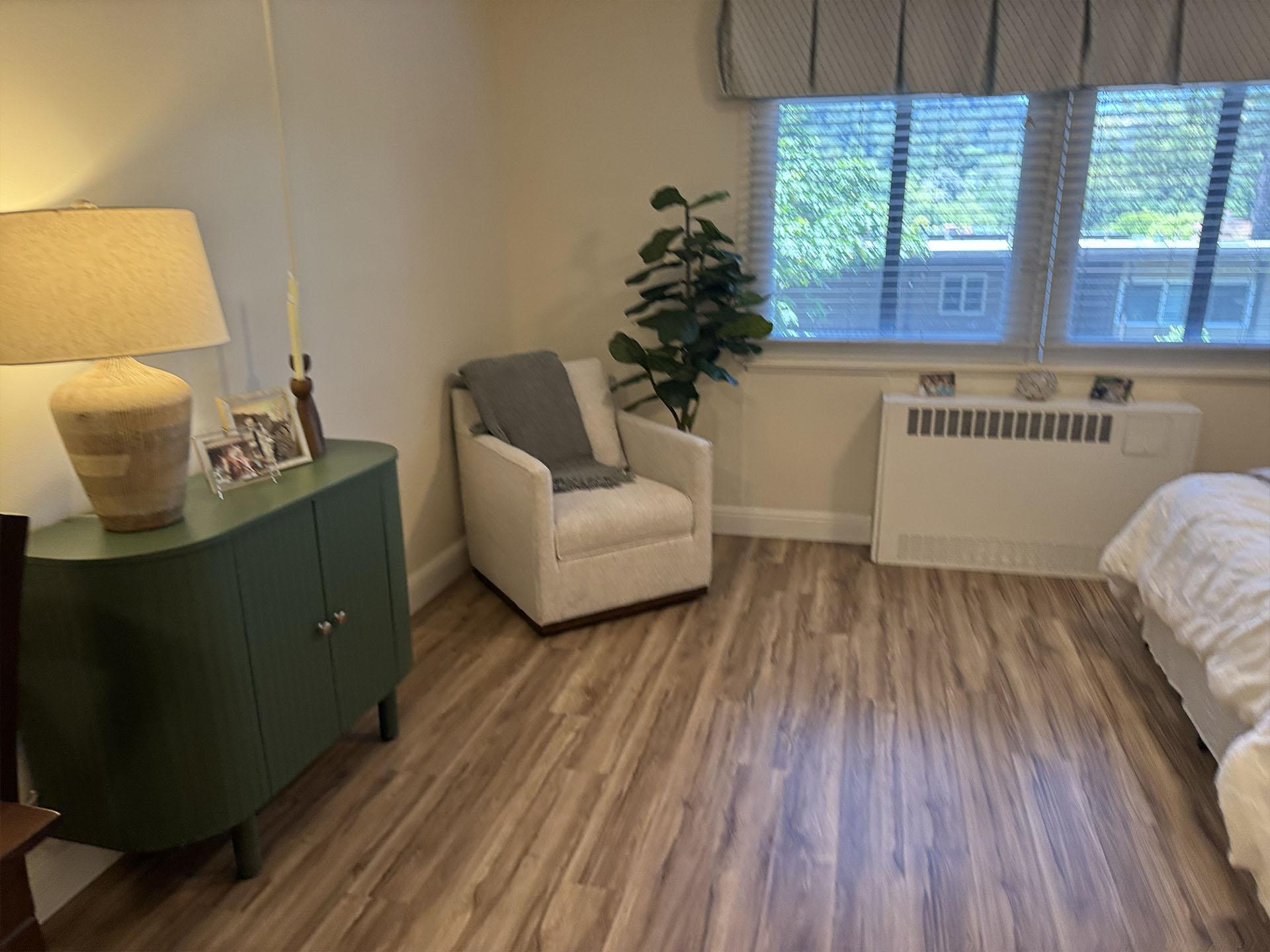 Resident Rooms Image #15